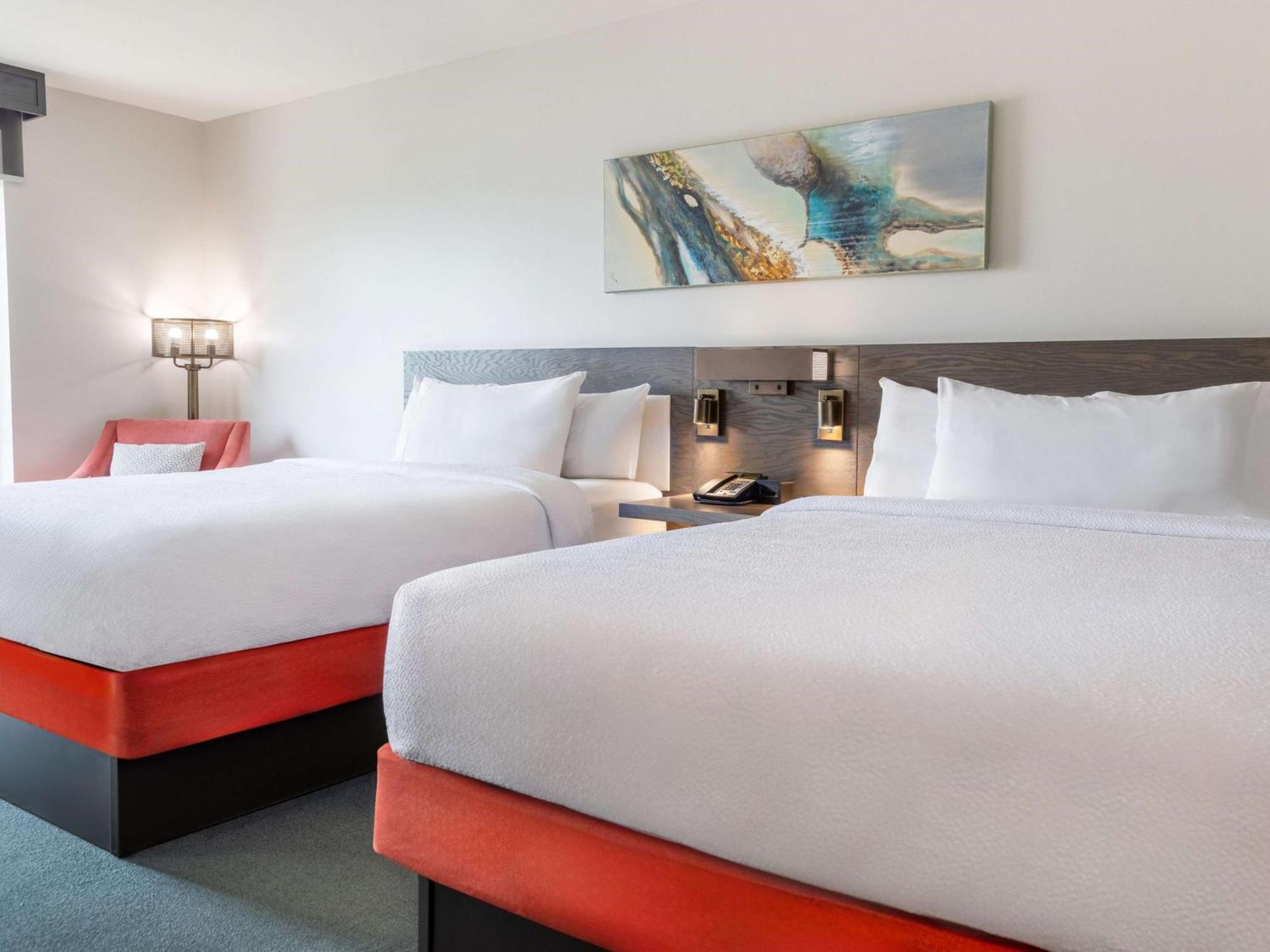 Hilton Garden Inn Фредериктон Экстерьер фото