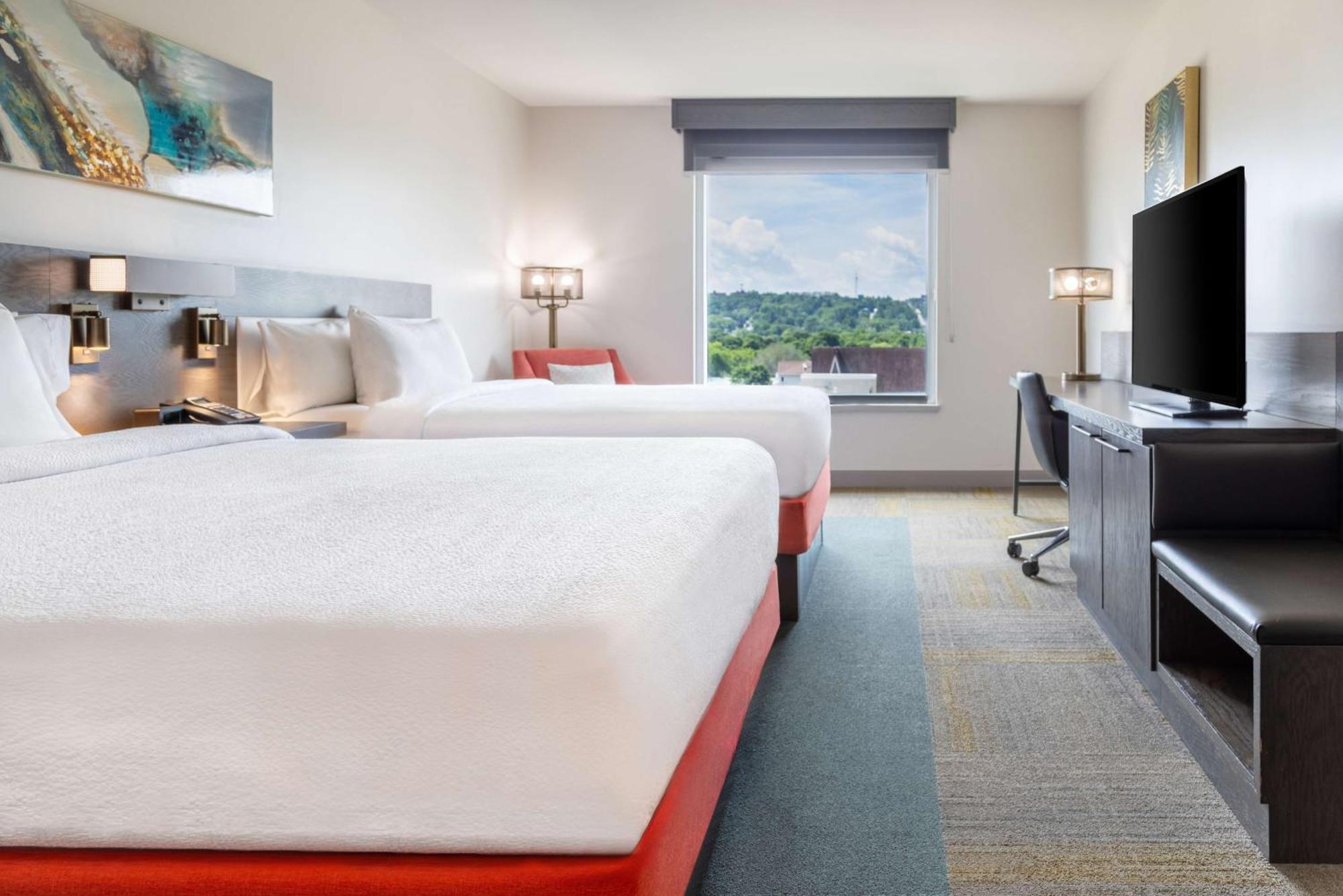Hilton Garden Inn Фредериктон Экстерьер фото