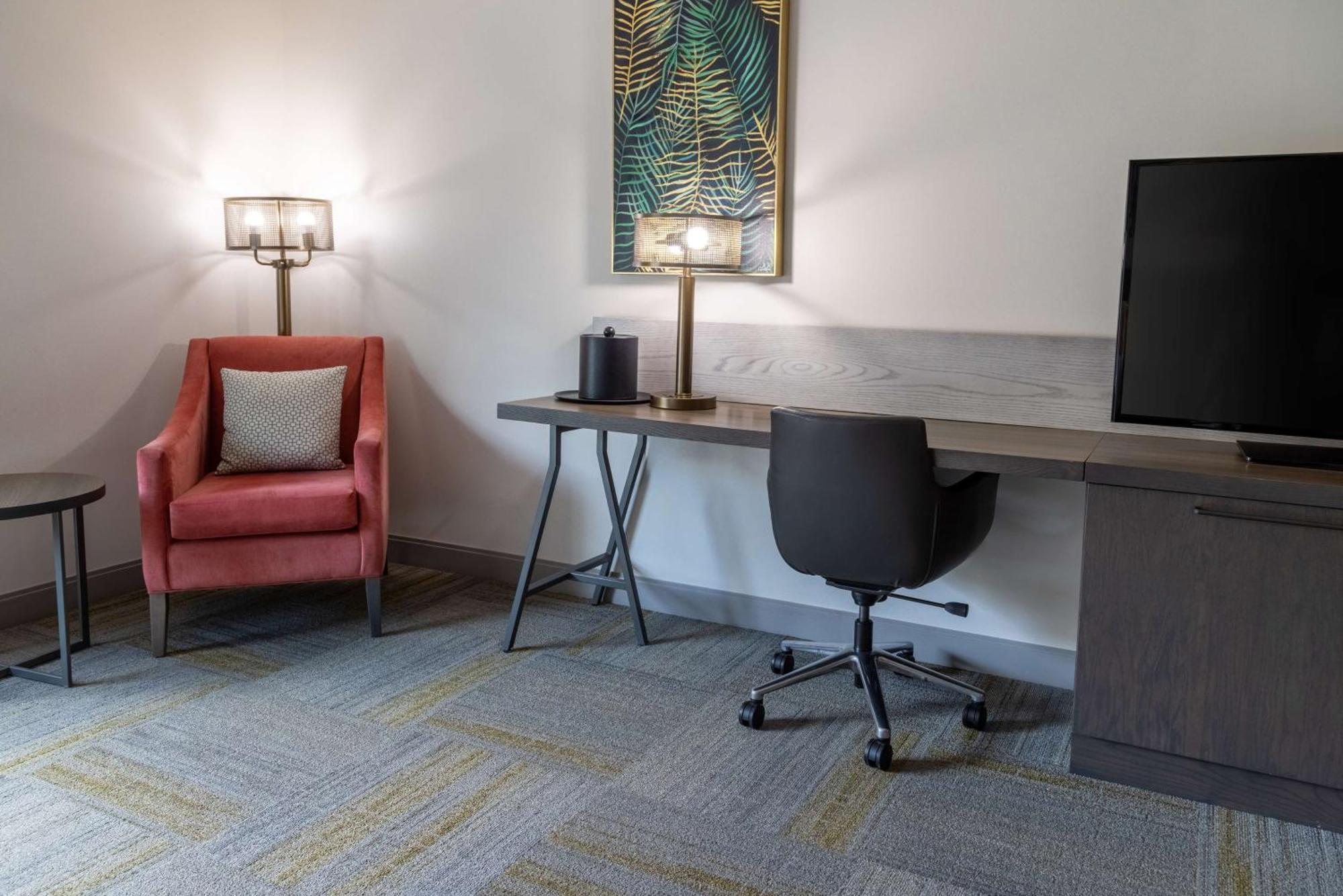 Hilton Garden Inn Фредериктон Экстерьер фото